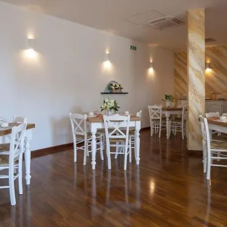 Vo.al.concept 3* Lago (Liguria)